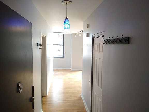 3rd image of 5 N Wabash Ave APT 506