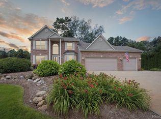 3666 Olde Dominion Dr, Brighton, MI