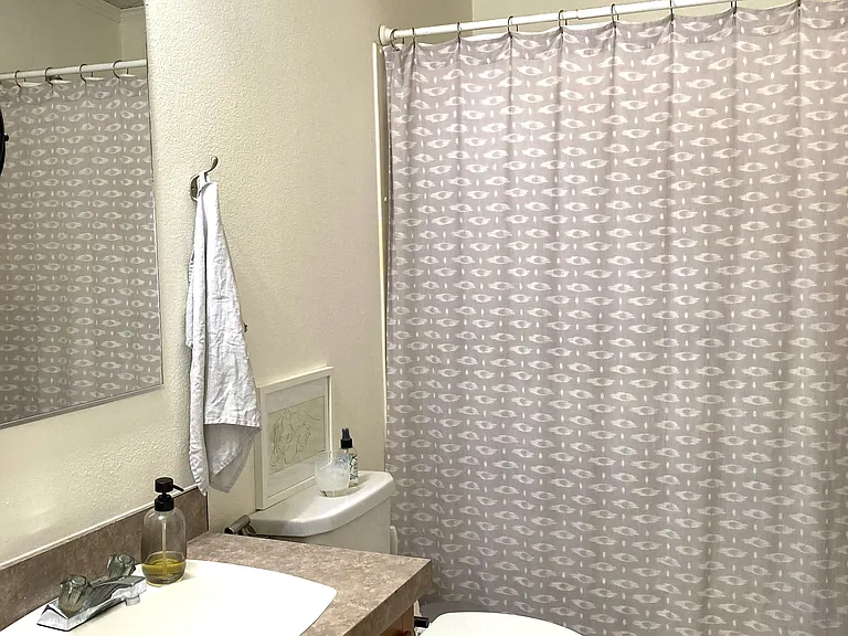 Full Bath 1