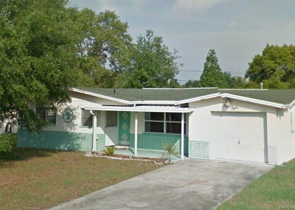 1st image of 58 S Lee St