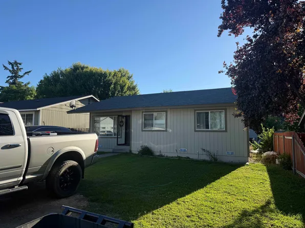 1015 Alice St, Prosser, WA 99350