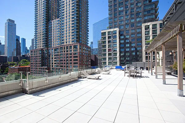 Rented by Modern Spaces | media 19