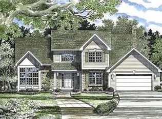 2 Shone Cir, Mendon, NY 14506