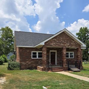 58 2nd St, Greenwood, SC, 29646