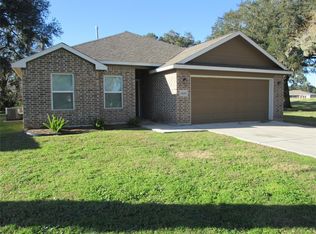 2440 Olympia Dr, West Columbia, TX 77486