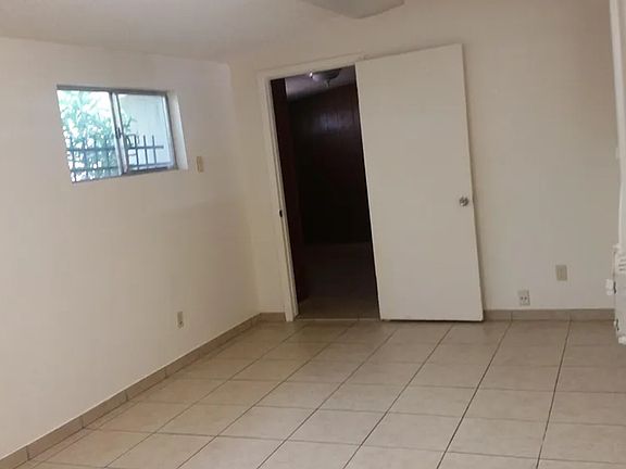 5th image of 1045 N March St