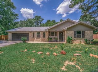 1095 Melinda Ln, Tatum, TX 75691