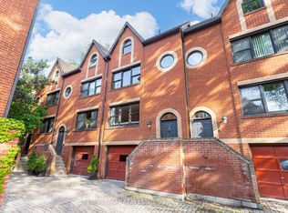 Trinity Mews, Toronto, ON M5A 2H8