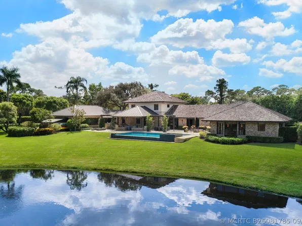 3 Peacock Ln, Golf, FL 33436