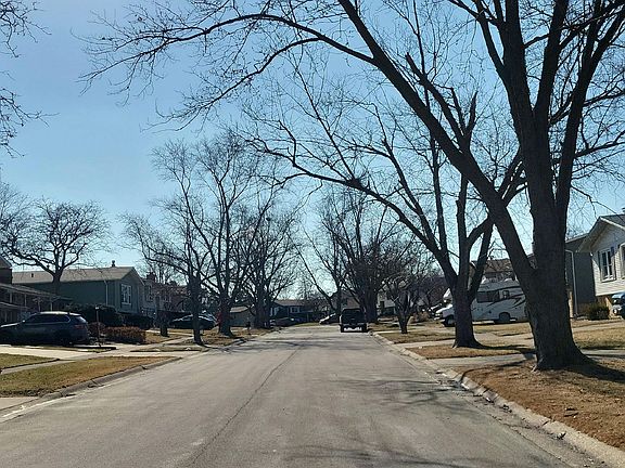 5th image of 15417 Alameda Ave