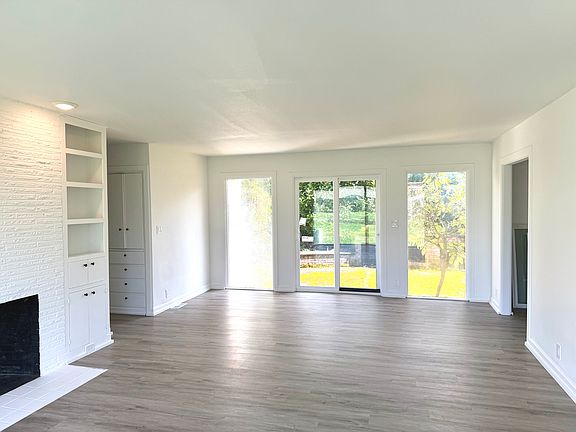 4th image of 5015 NE 40th Ave #5015