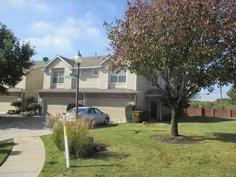 8621 Brunswick Dr