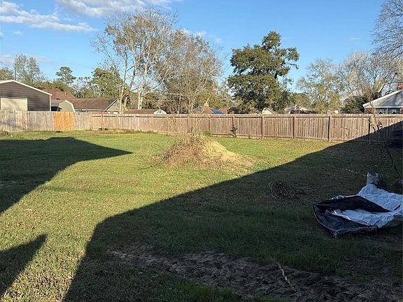 3rd image of 1810 Eagle Point Rd