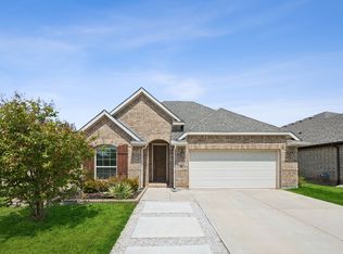 14720 Spitfire Trl, Roanoke, TX 76262