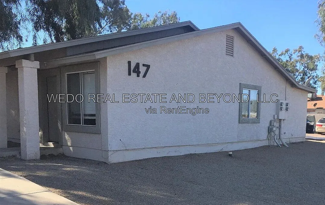 2 bed, 1.0 bath, 834 sqft, $1,250 — Photo 1