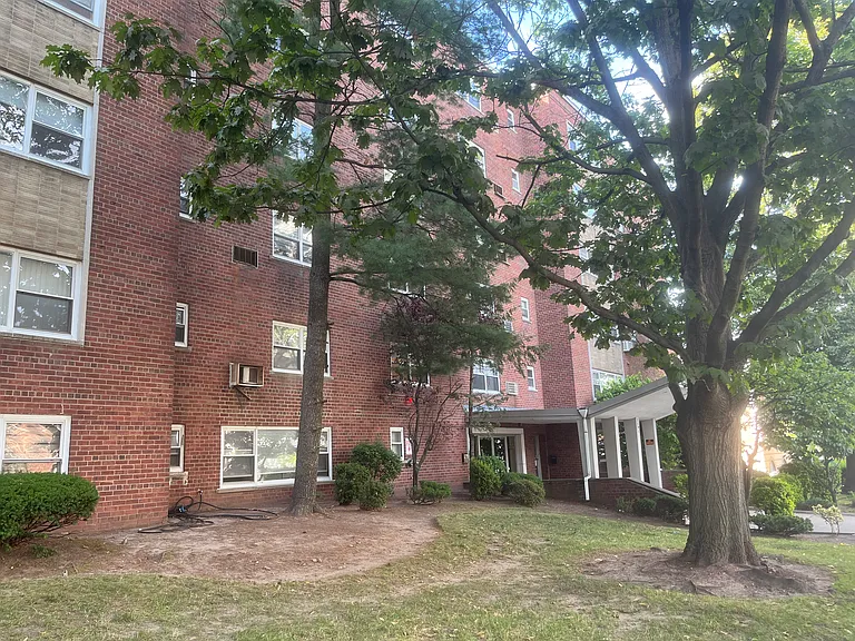 1575 Center Ave — Photo 8