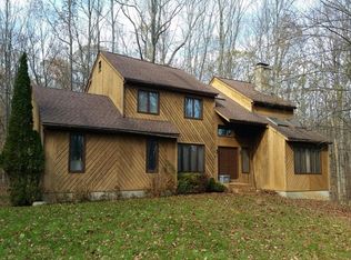 40 Christopher Ln, Guilford, CT 06437