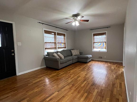 5th image of 24 Lakeside Pl