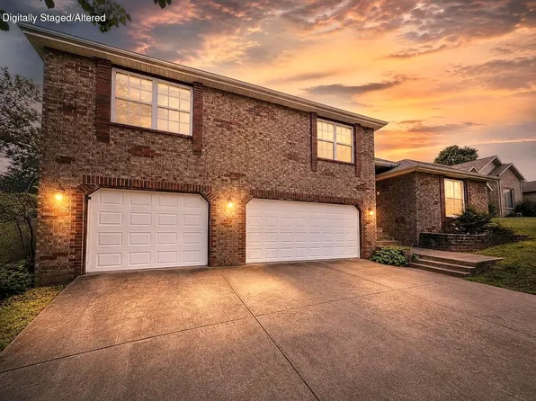 1518 W Coach House Court, Nixa, MO 65714