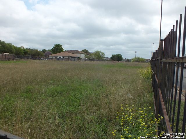 1st image of 5650 Cliffbrier Dr