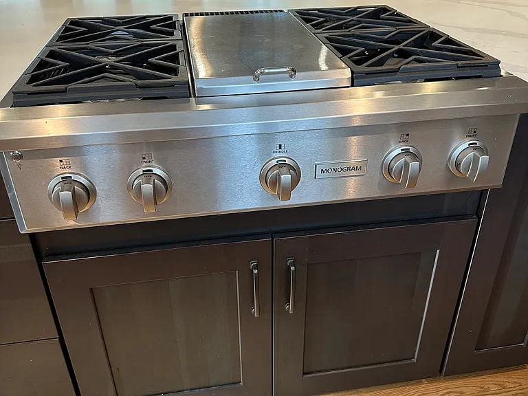 Stove on kitchen island