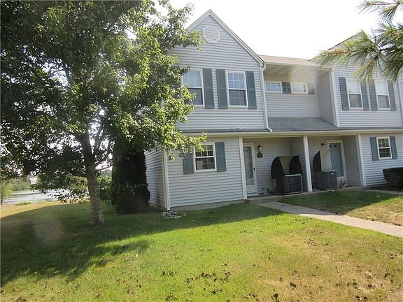 2nd image of 25 Maritime Dr #D