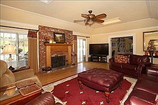 3rd image of 1251 Foxenwood Dr