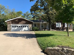 720 Ridge Rd, Decorah, IA 52101