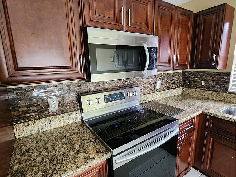 2483 Shelby Cir — Photo 12