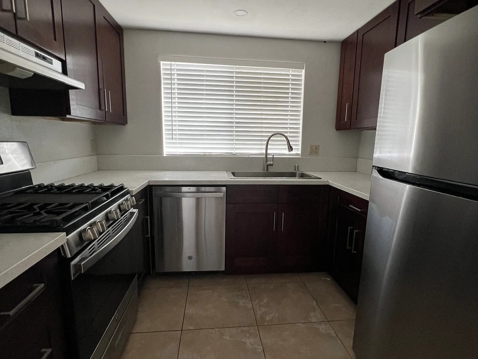 2 bed, 912 sqft, $2,495 — Photo 3