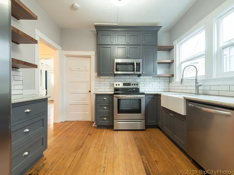 616 NW 22nd Ave — Photo 3