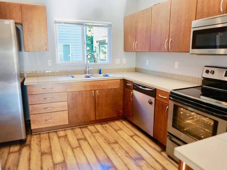 Spacious Kitchen