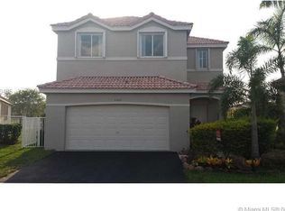 4249 Magnolia Ridge Dr, Fort Lauderdale, FL 33331