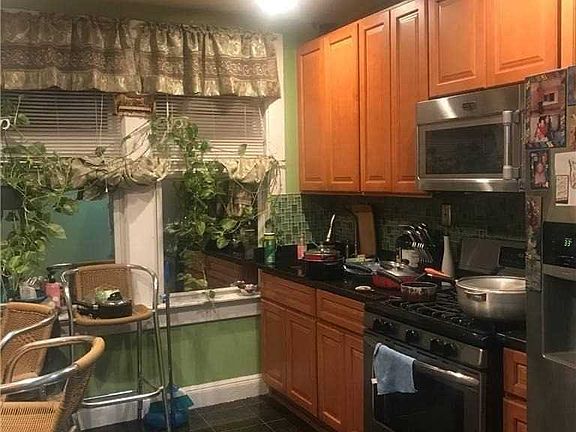 5th image of 3234 99th St