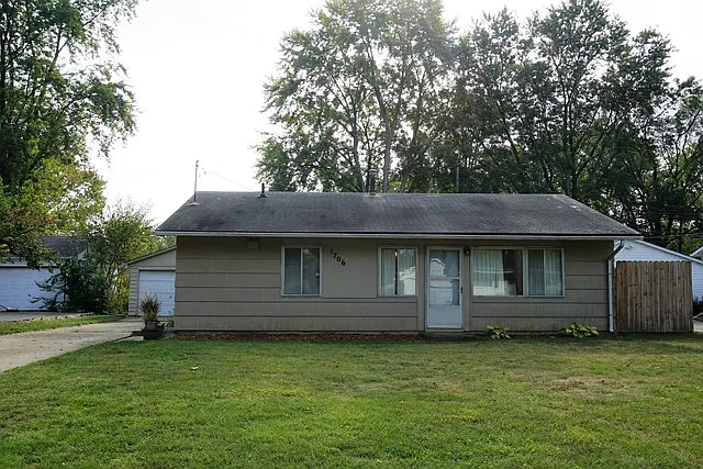 1706 Tara Dr photo 1
