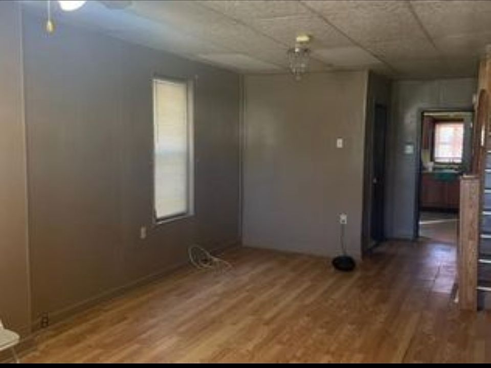 1st image of 137 Miller St