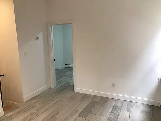 Rented by Easy Rental LLC | media 29