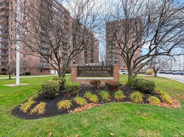 3920 Mystic Valley Pkwy APT 303, Medford, MA 02155