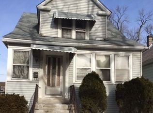 6240 W Waveland Ave, Chicago, IL 60634