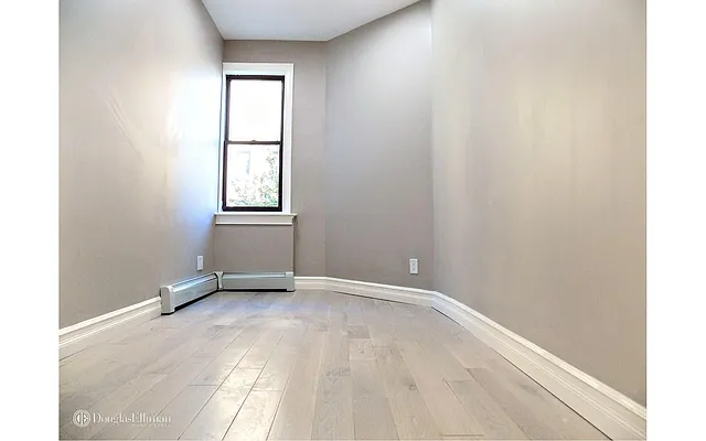 Rented by Douglas Elliman | media 14