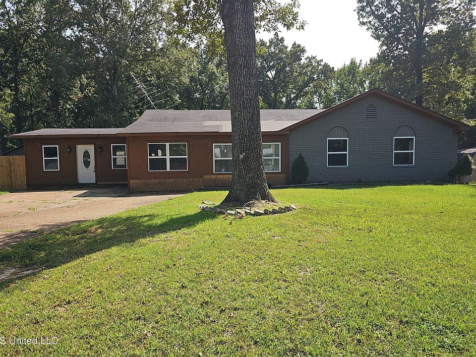 1st image of 5601 Caroline Dr