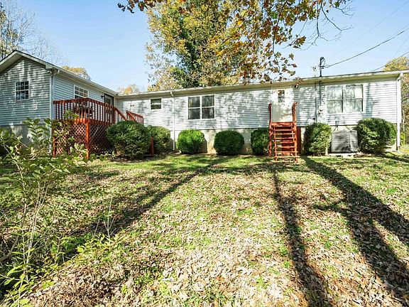 3rd image of 1001 Owen Ct