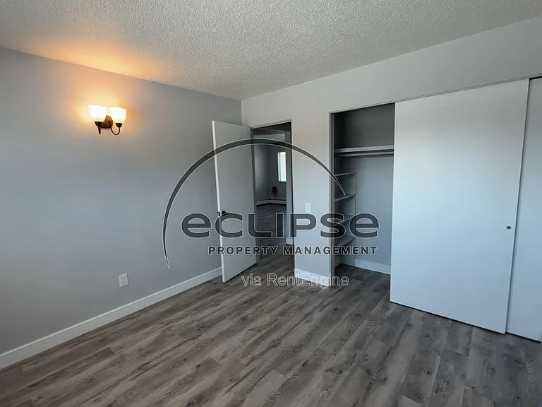 Summit View Apartments — Photo 208