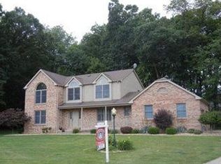 105 Trottingwood Cir, Butler, PA 16001