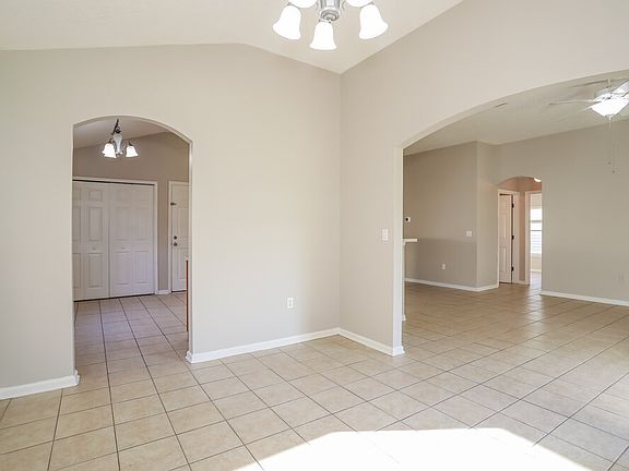 5th image of 2781 Cross Creek Dr