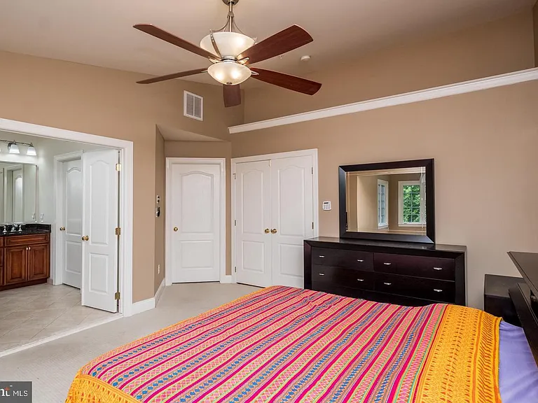 2123 Split Creek Ln — Photo 15