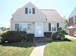 20616 Hillgrove Ave, Maple Heights, OH 44137