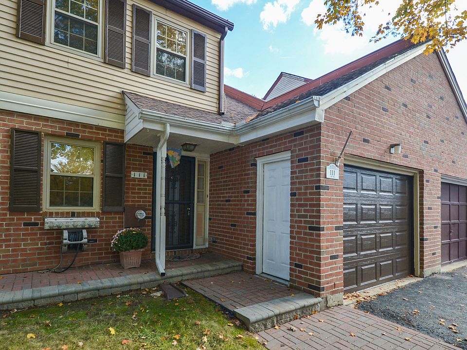 1st image of 111 Garrison Ct
