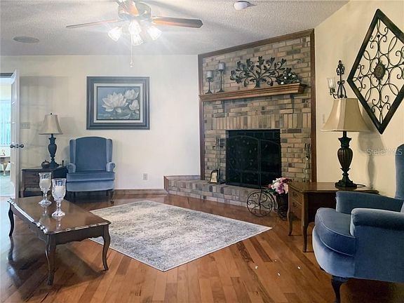 5th image of 2435 Bar Lou Ct
