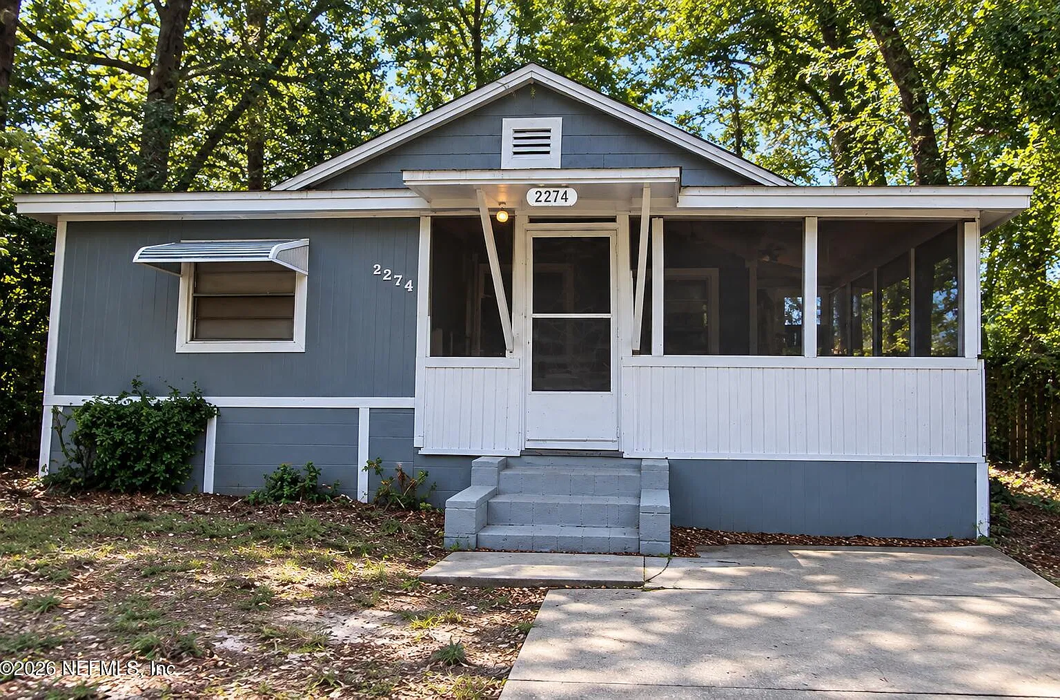 4 bed, 1.0 bath, 1097 sqft, $1,250 — Photo 1